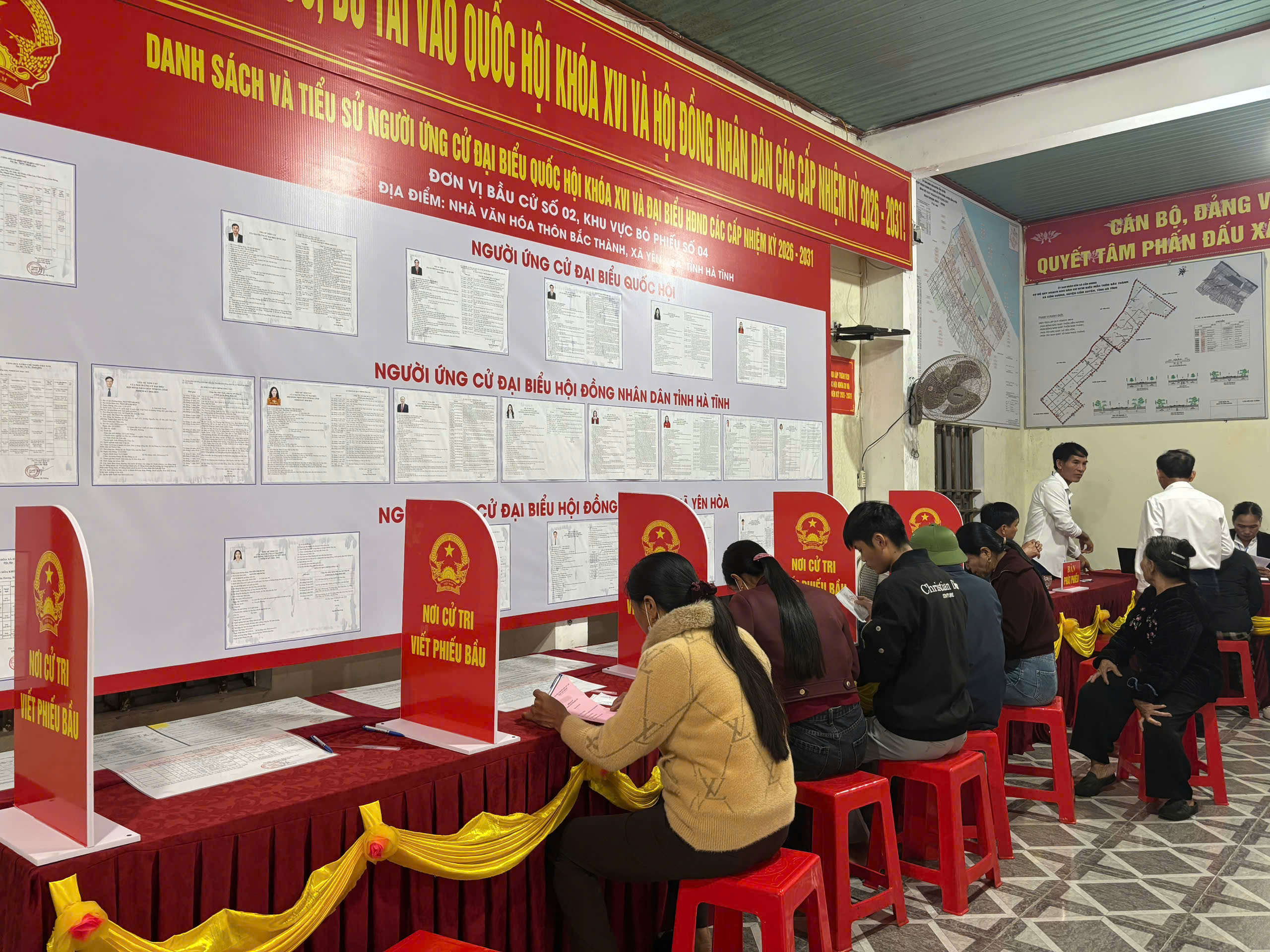 Xã Yên Hòa đạt tỷ lệ 99,98% cử tri tham gia bỏ phiếu bầu cử