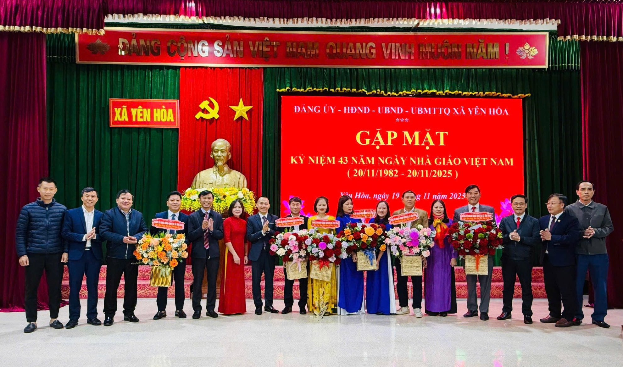 Yên Hòa (Hà Tĩnh): Trang trọng tổ chức Lễ kỷ niệm 43 năm Ngày Nhà giáo Việt Nam – Tôn vinh sự nghiệp "trồng người"