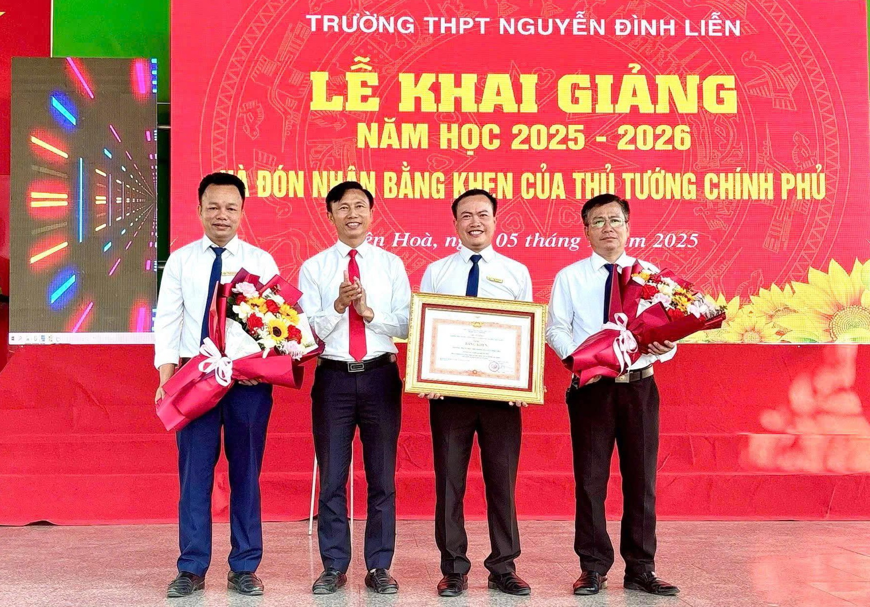 Các cấp học, điểm trường trên địa bàn xã Yên Hòa hoà rộn rã ngày khai trường 