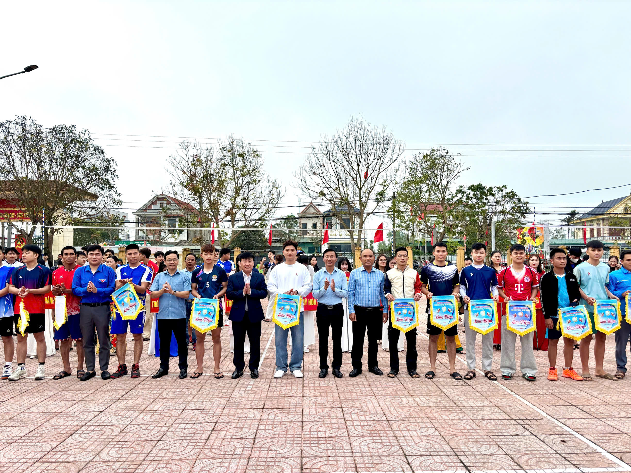 Xã Yên Hòa tổ chức thành công Giải bóng chuyền Nam Thanh niên mừng Xuân Bính Ngọ 2026