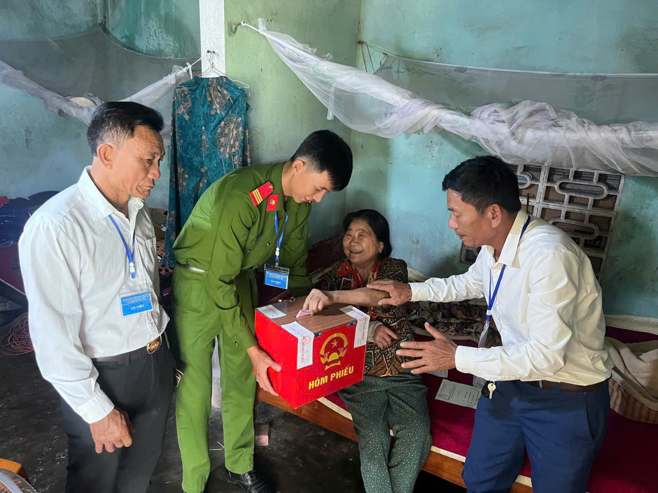 Xã Yên Hoà: Hòm phiếu phụ phát huy tác dụng tại bầu cử đại biểu Quốc hội khoá XVI và HĐND các cấp nhiệm kỳ 2026 – 2031