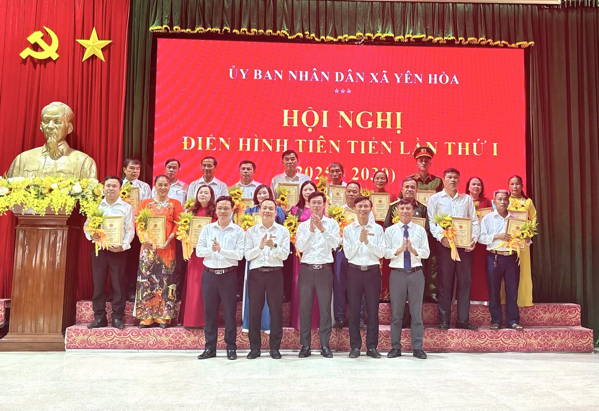 Xã Yên Hoà vinh danh các điển hình tiên tiến trong phong trào thi đua yêu nước