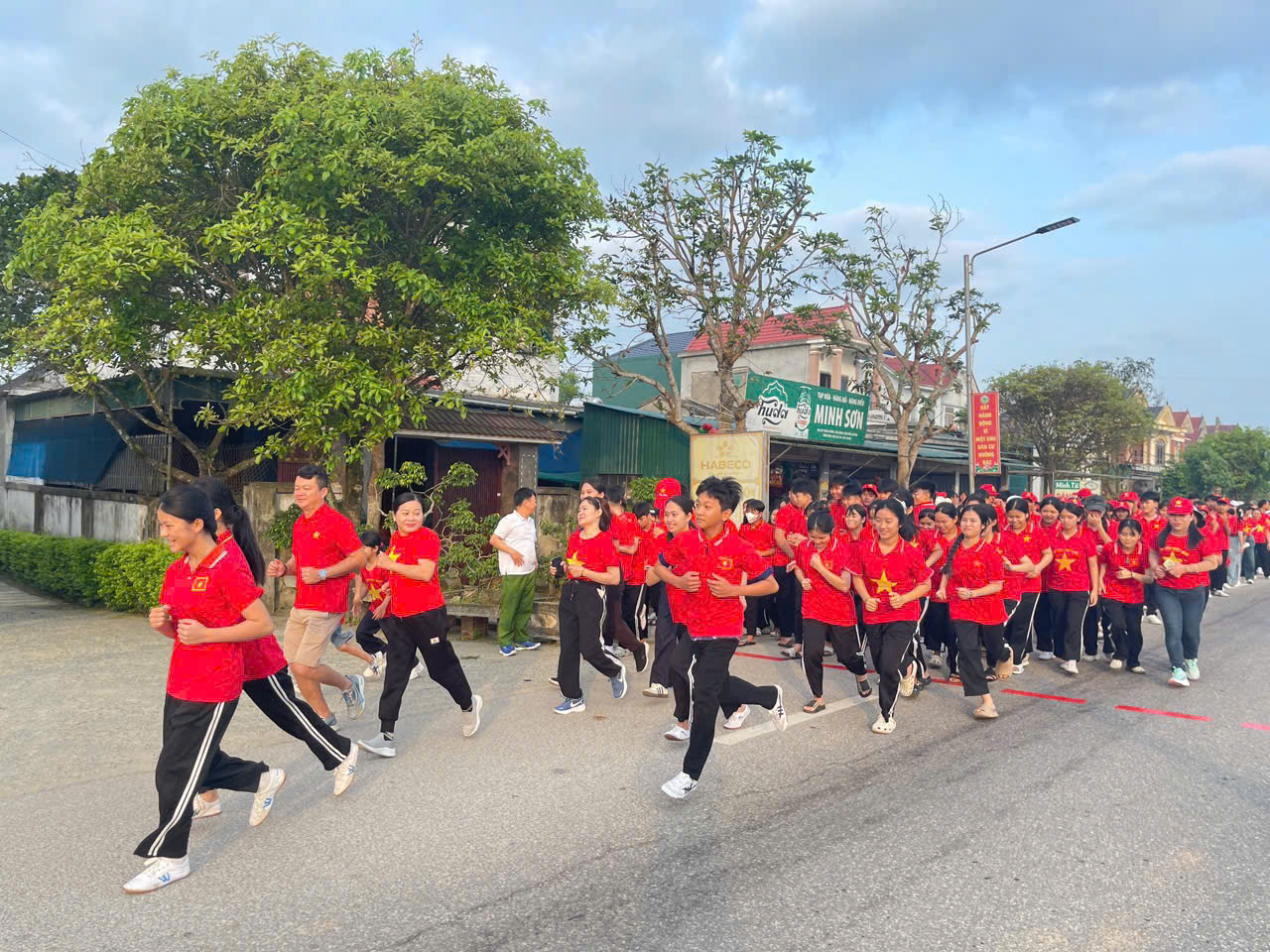 Xã Yên Hoà tổ chức Ngày chạy Olympic vì sức khỏe toàn dân – vì an ninh tổ quốc năm 2026