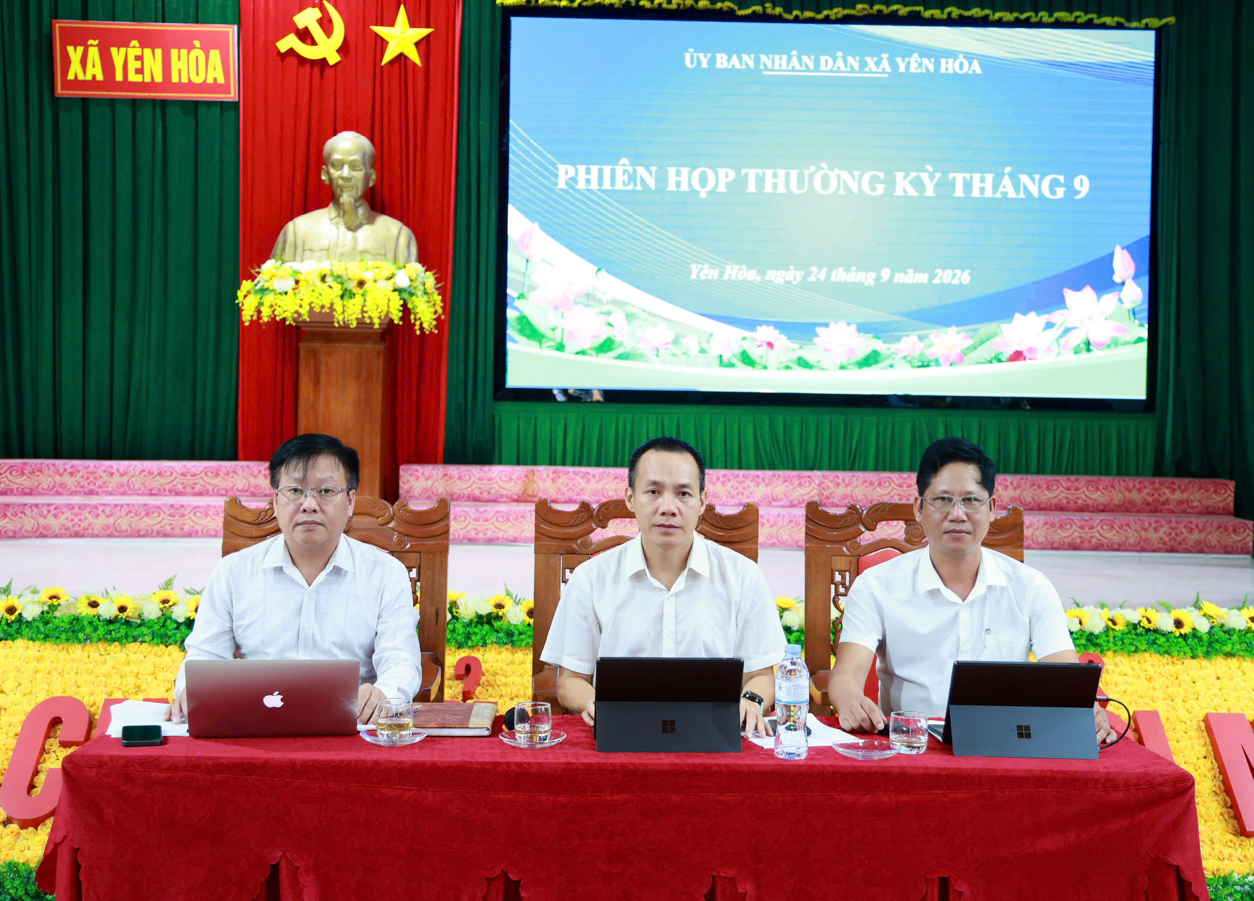 UBND xã Yên Hòa tổ chức phiên họp thường kỳ tháng 9 