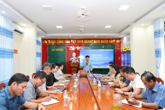 Yên Hòa: Hội nghị triển khai phối hợp tổ chức đợt cao điểm khám sức khỏe định kỳ, khám sàng lọc cho người dân