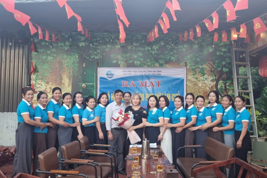 Xã Yên Hòa ra mắt mô hình kinh tế do phụ nữ làm chủ “Gian hàng phụ nữ - Tiện ích cho mọi nhà” 