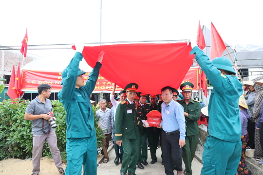 Tin truyền hình: Yên Hòa trọn vẹn nghĩa tình đón người con quê hương trở về sau gần nửa thế kỷ