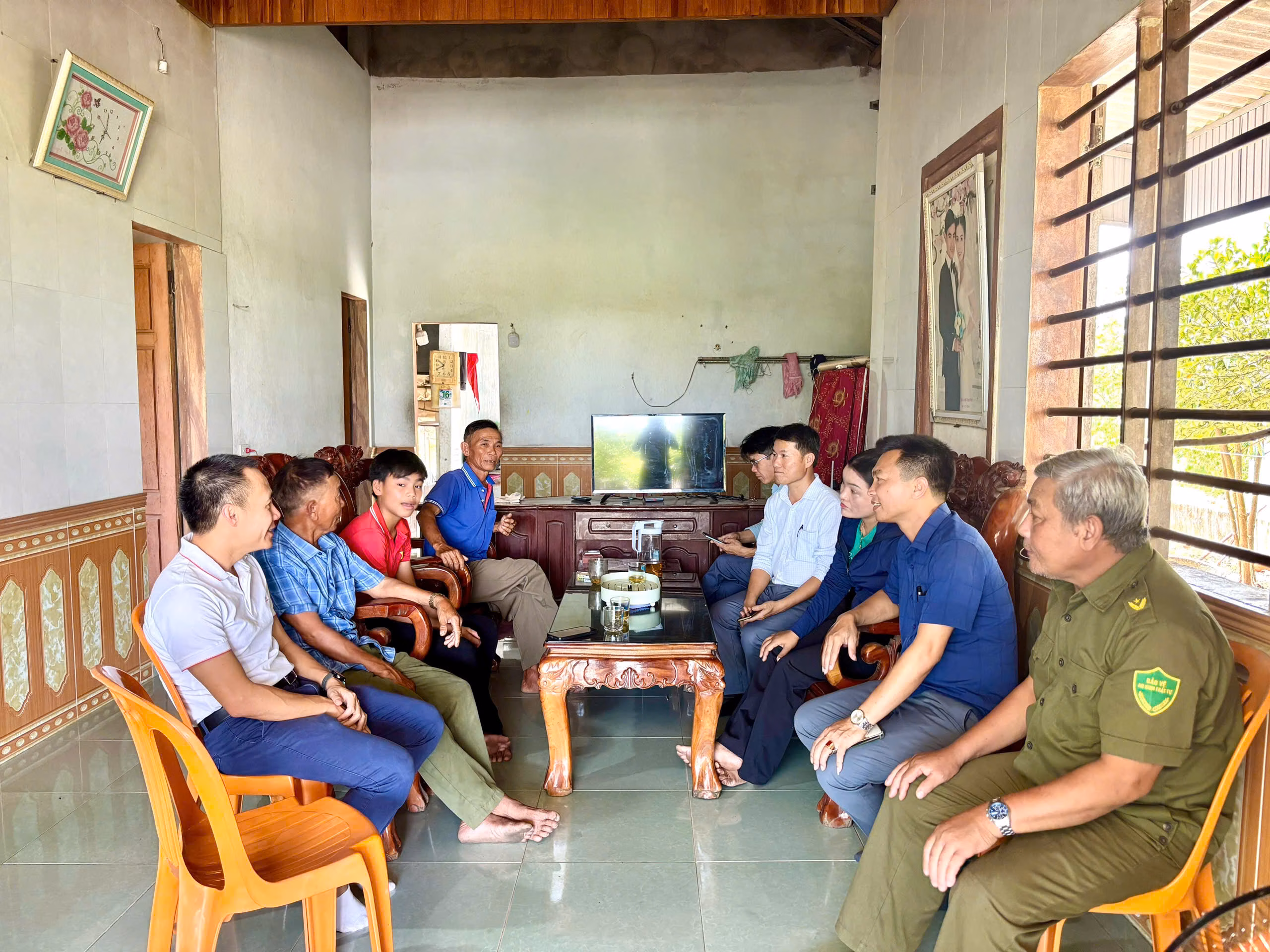 Kịp thời cứu sống 2 trẻ em bị đuối nước khi tắm biển