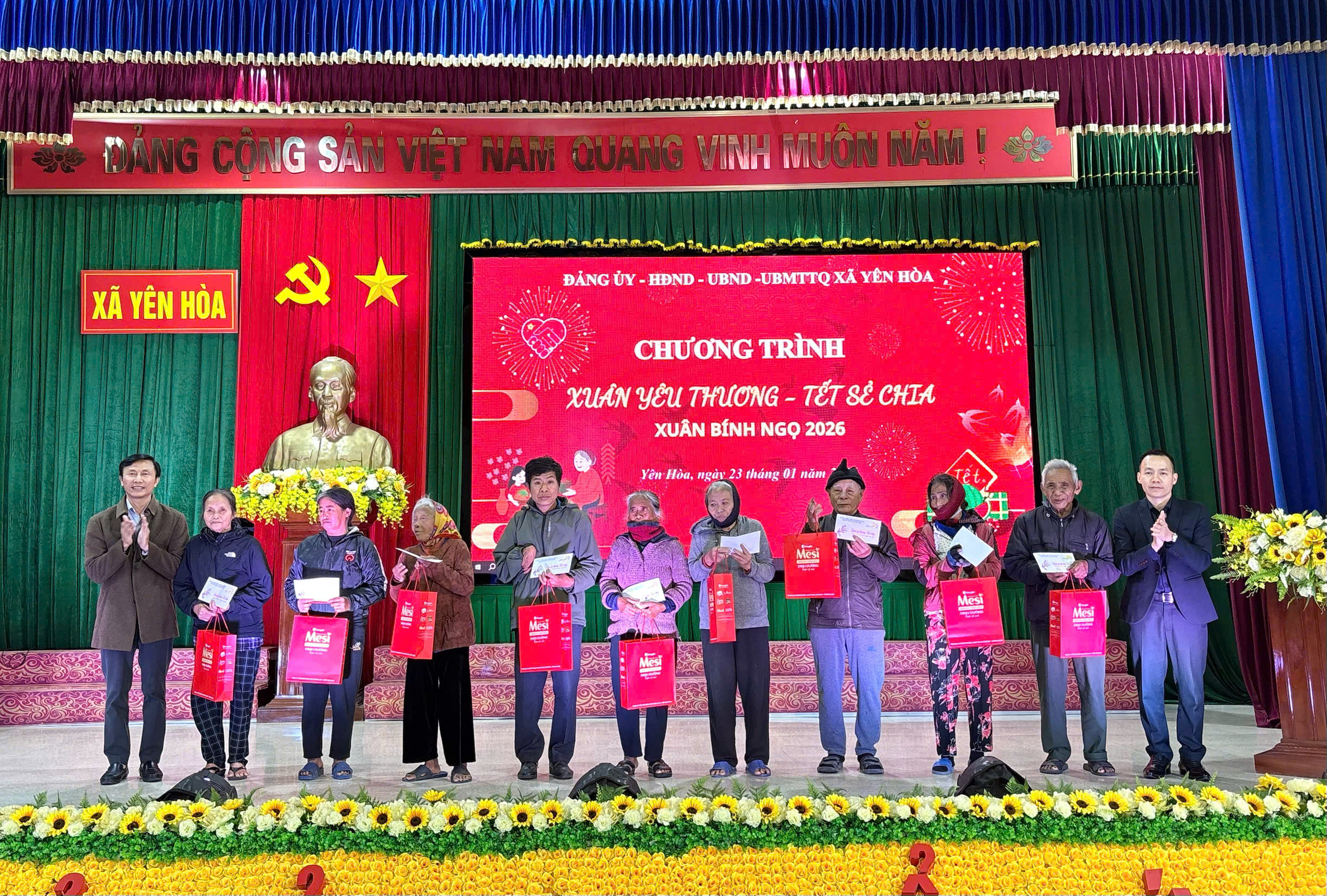 Xã Yên Hòa tổ chức thành công chương trình “Xuân yêu thương – Tết sẻ chia” Xuân Bính Ngọ 2026
