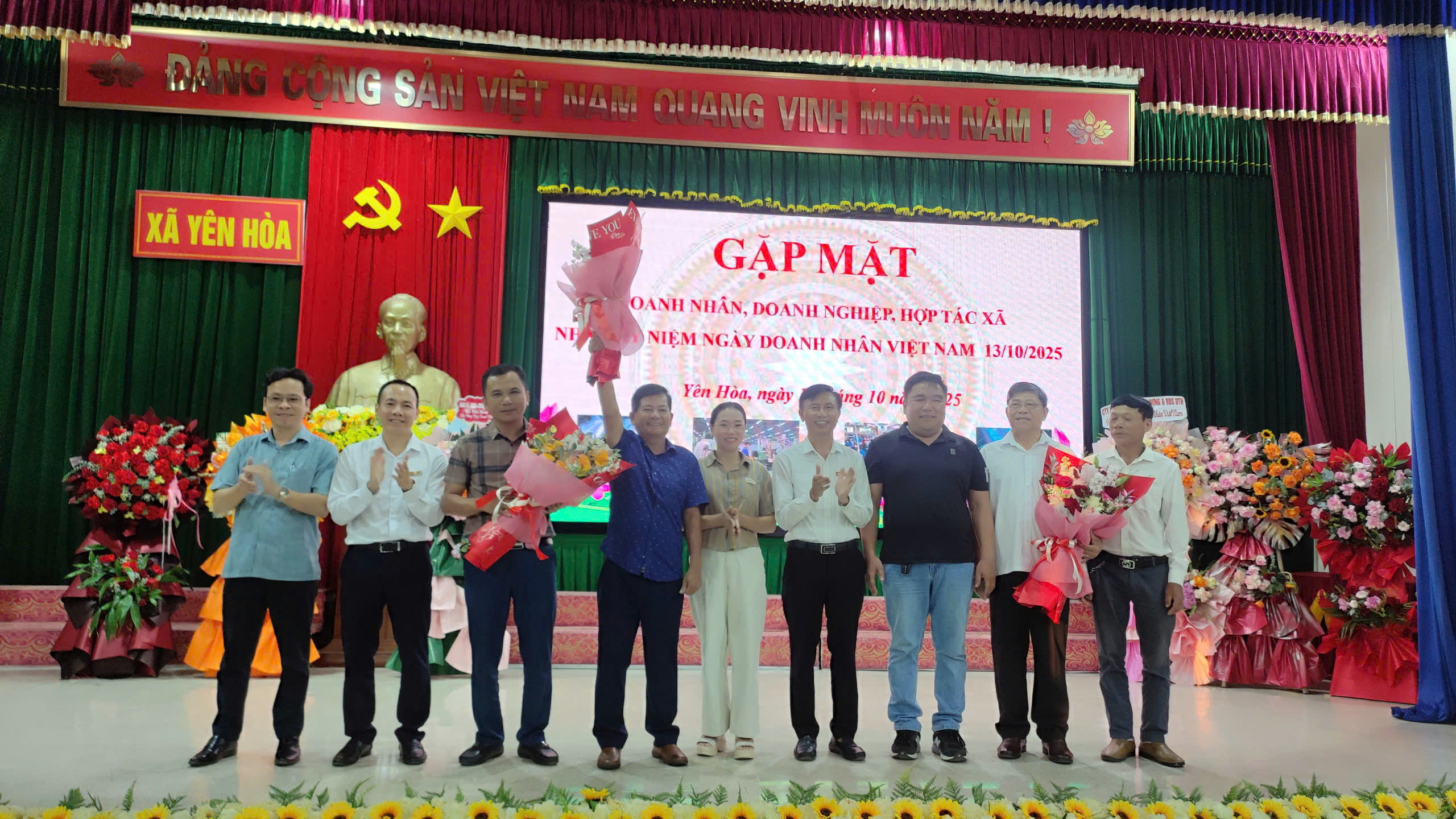 Gặp mặt Doanh nhân, Doanh nghiệp nhân ngày 13/10: Lãnh đạo xã Yên Hòa cam kết đồng hành, tạo điều kiện thuận lợi cho phát triển 