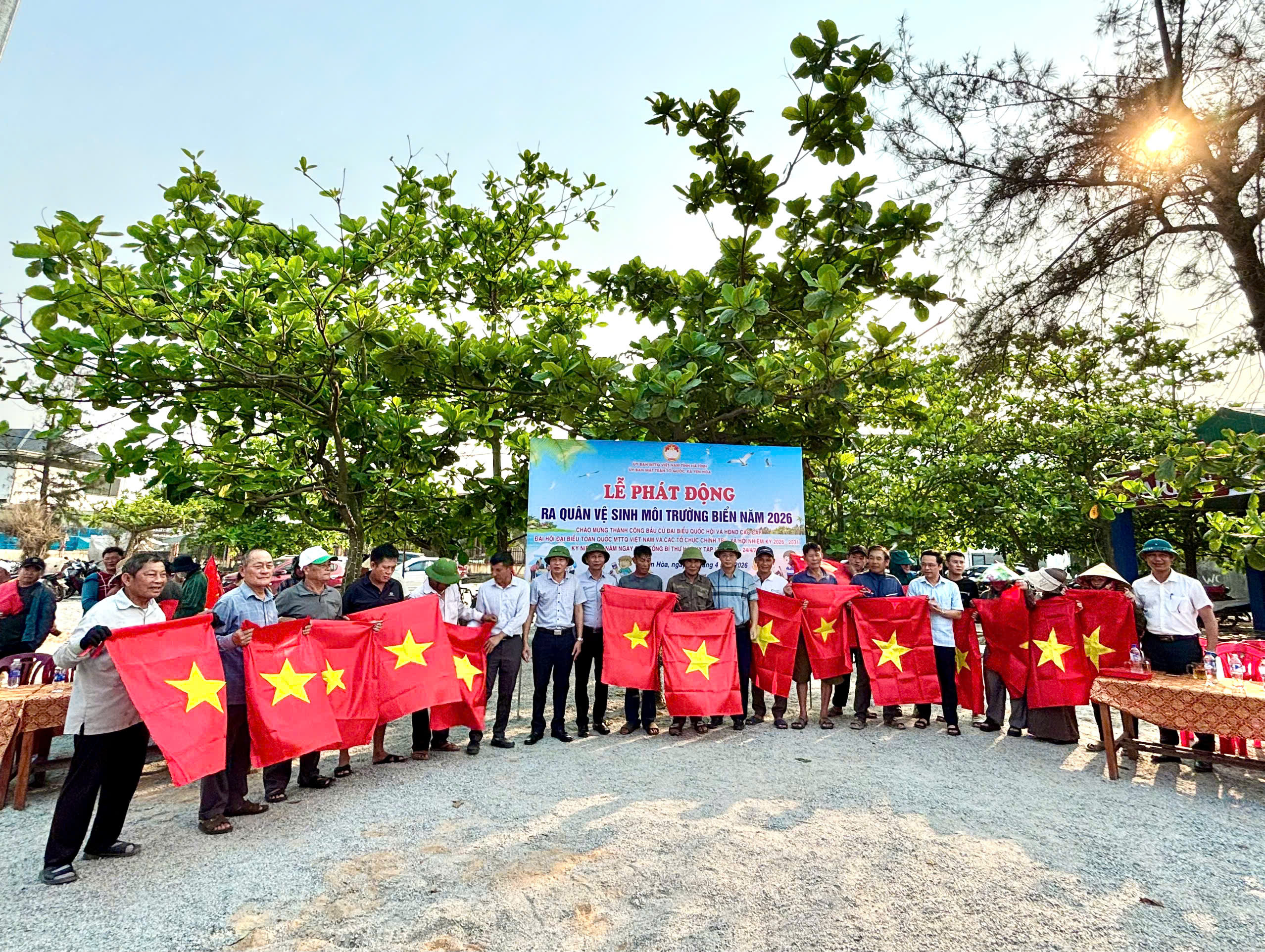 Xã Yên Hòa đẩy mạnh hoạt động bảo vệ môi trường biển năm 2026